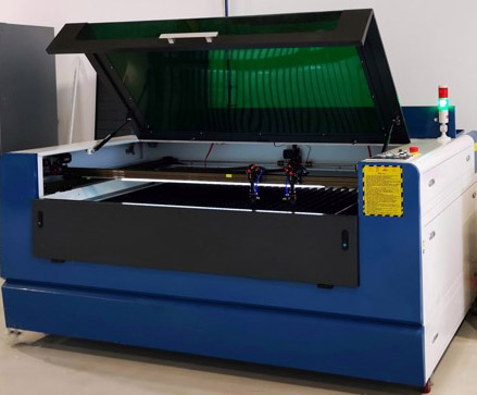 Stroj za lasersko graviranje i rezanje - Atomic Laser                                                                                                                                                                                                     